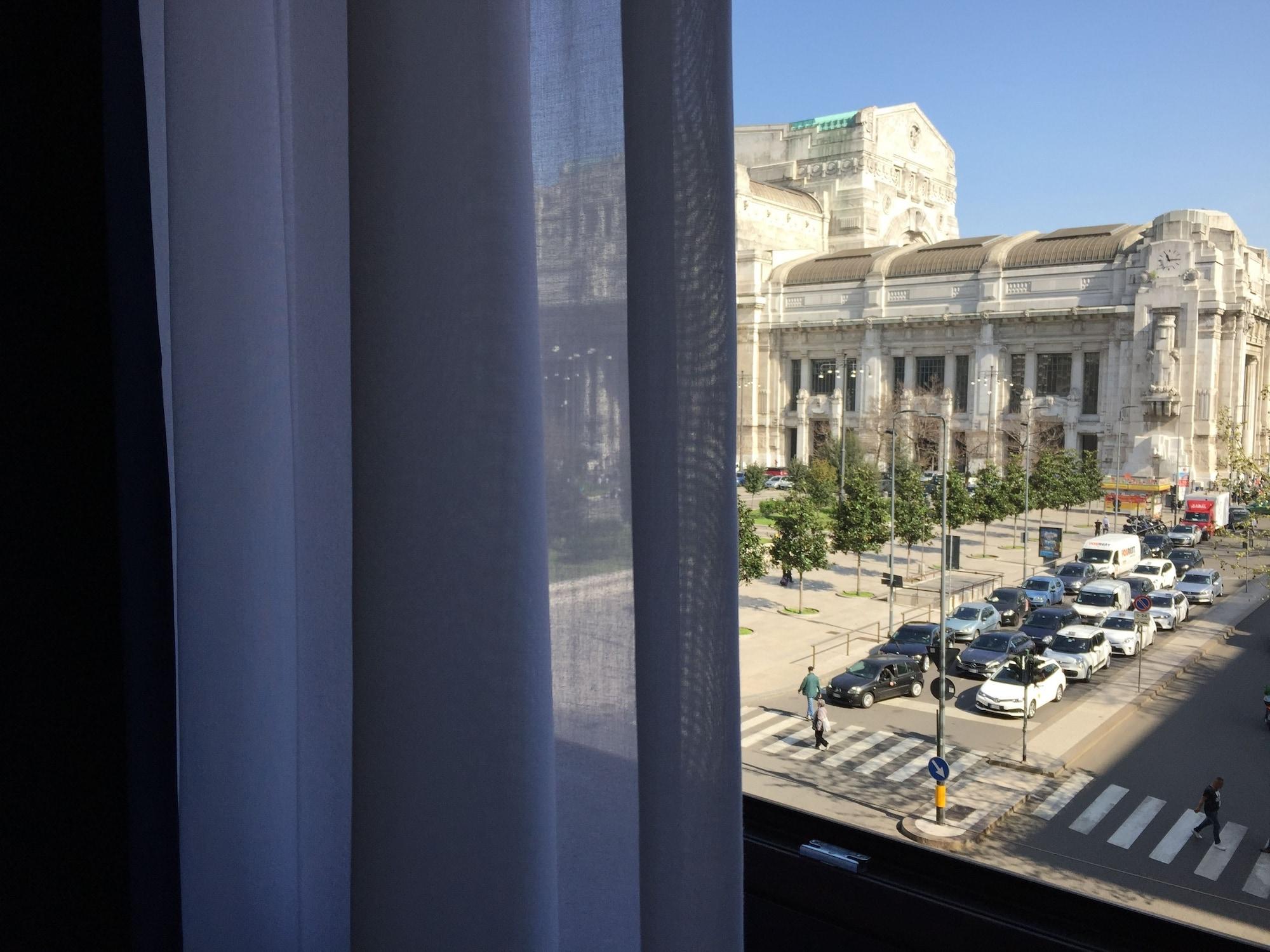 Av Hotel Milano Εξωτερικό φωτογραφία