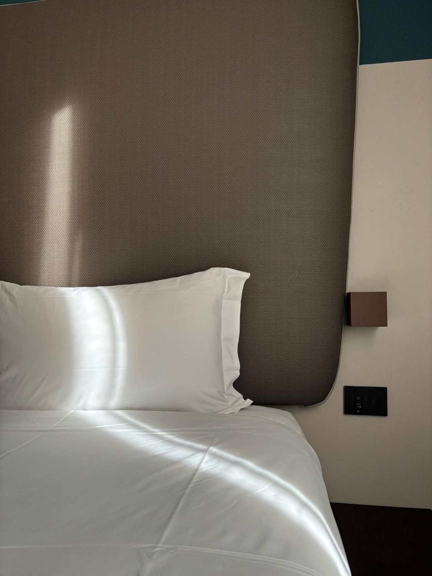 Av Hotel Milano Εξωτερικό φωτογραφία