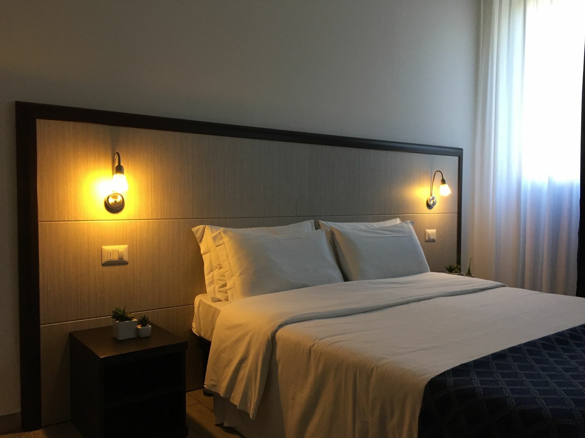 Av Hotel Milano Εξωτερικό φωτογραφία